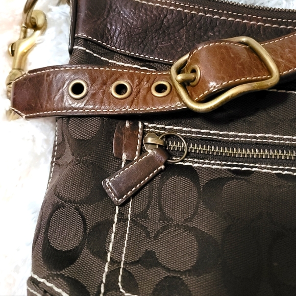 Coach Crossbody Bag - Picture 2 of 6